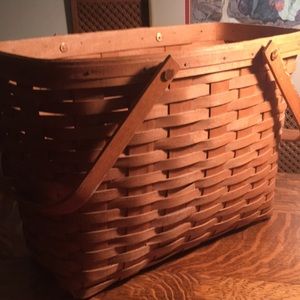 Longaberger basket. Made in Dresden Ohio. Excellent condition